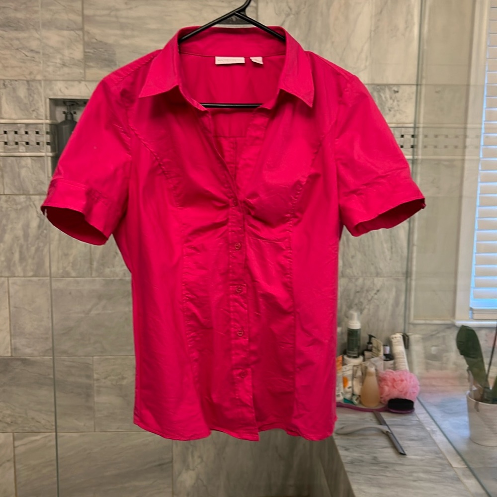 Nice give cotton poly spandex button up short sleeve top